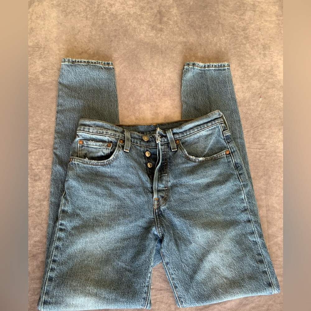 Levis 501 S Jeans Womens 26 Blue Med Wash Button Fly Denim Skinny 99% Cotton